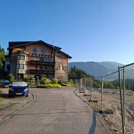 Am Bischofsberg Daire Edlbach